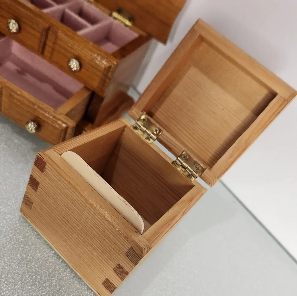 Lot 3 small wooden jewelry boxes velvet lined w drawers raw wood w‎ latch hinged